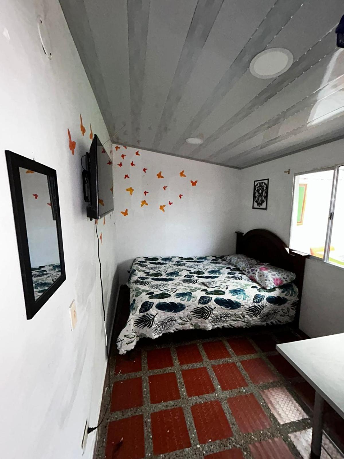 Hostel Urban City Μεντεγίν Εξωτερικό φωτογραφία