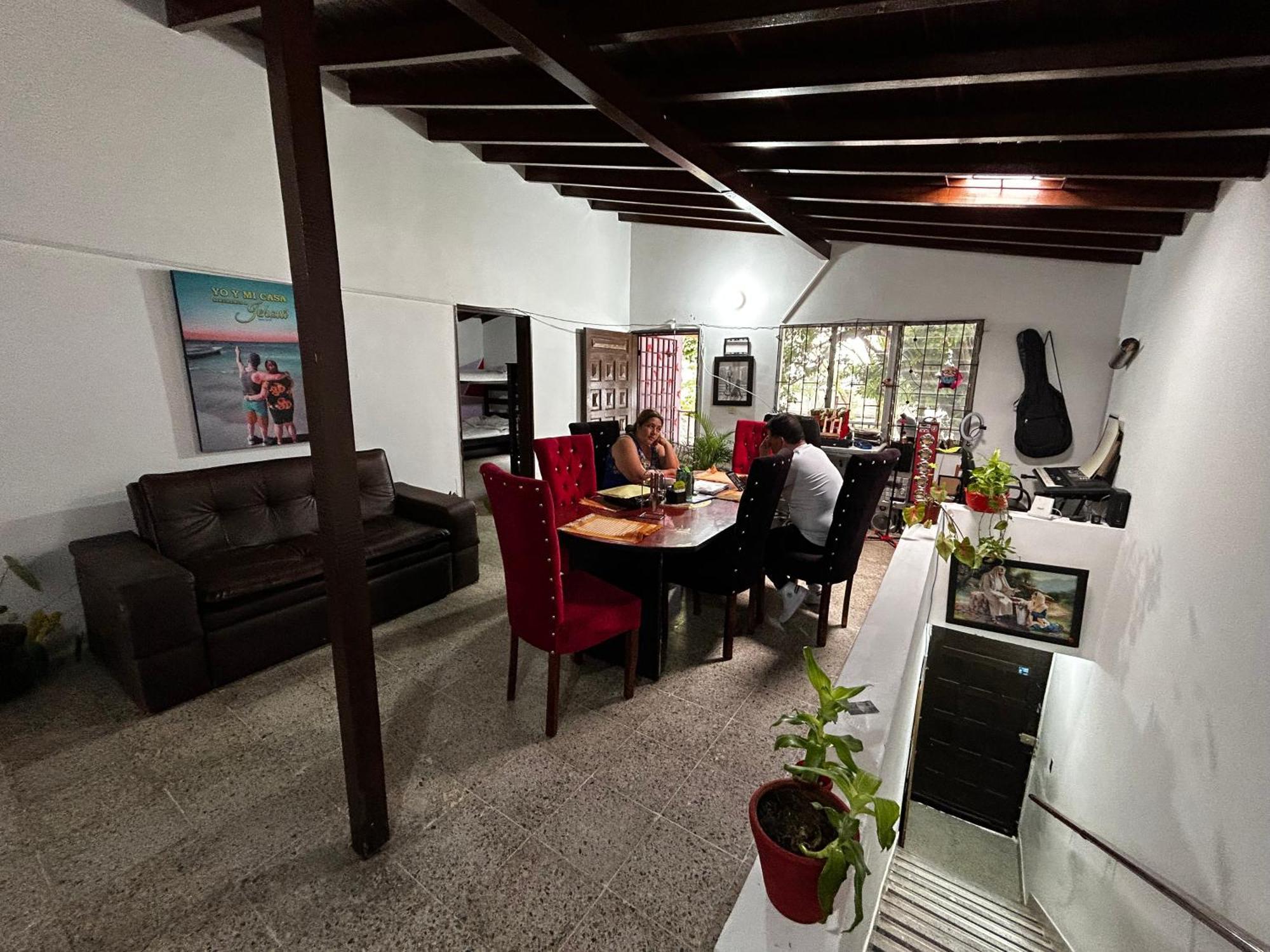 Hostel Urban City Μεντεγίν Εξωτερικό φωτογραφία