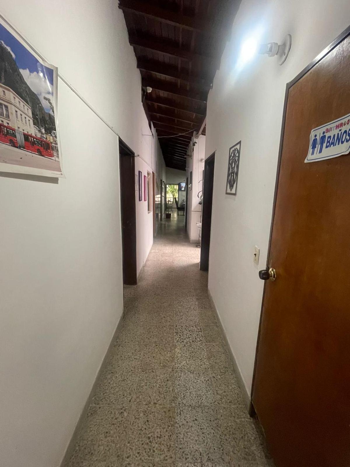 Hostel Urban City Μεντεγίν Εξωτερικό φωτογραφία