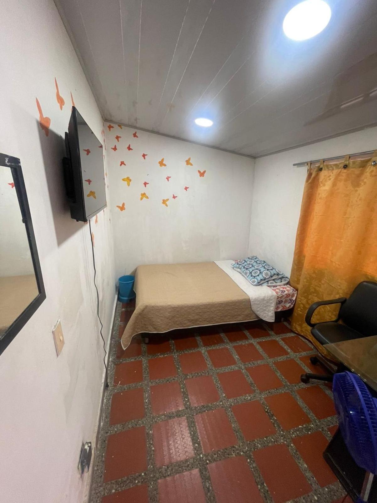 Hostel Urban City Μεντεγίν Εξωτερικό φωτογραφία