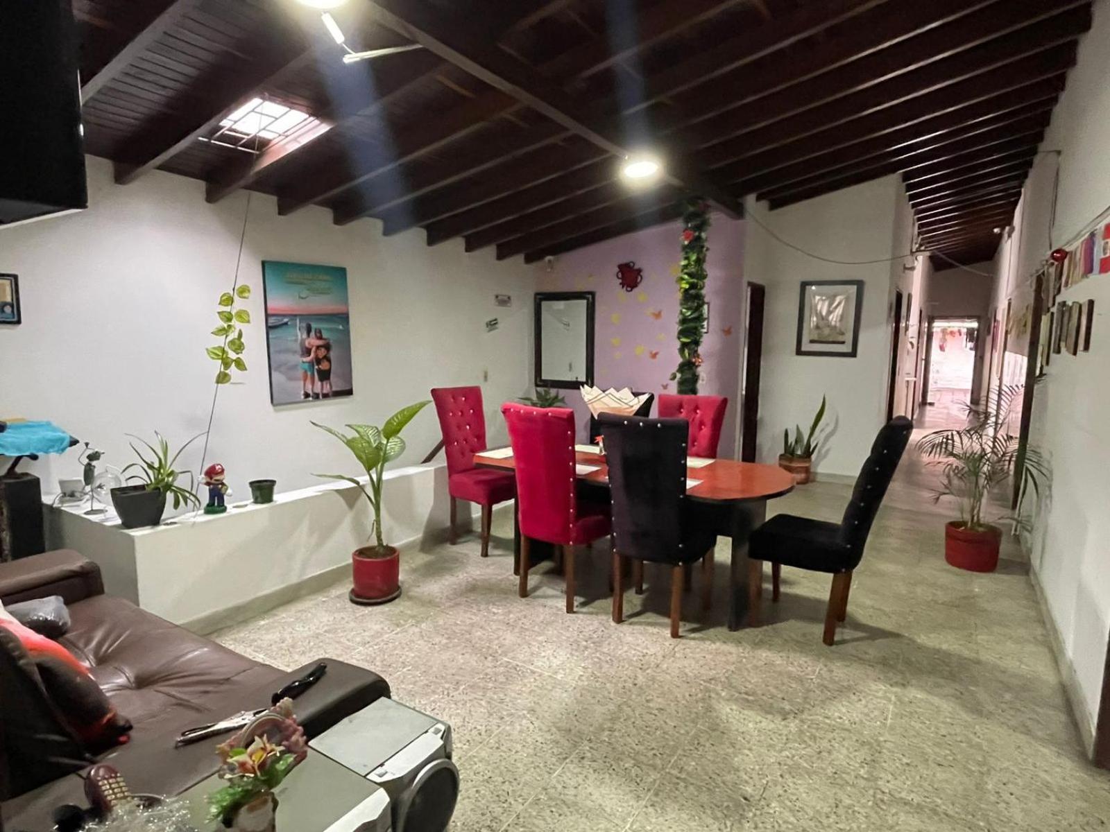 Hostel Urban City Μεντεγίν Εξωτερικό φωτογραφία